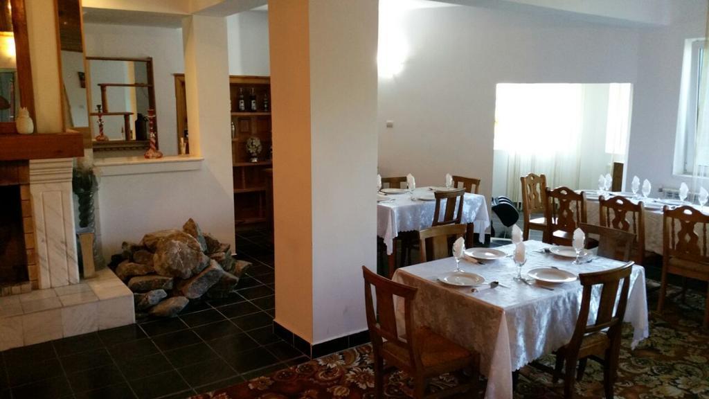 Casa Lorena Sarata-Monteoru Luaran gambar